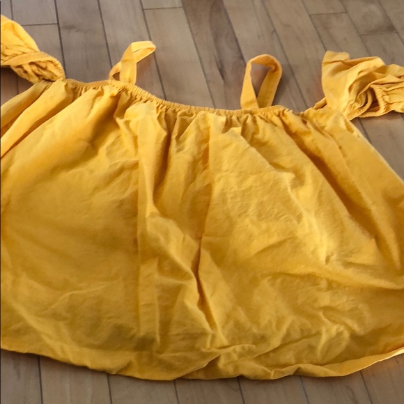 Mustard yellow off the shoulder Zara top - Picture 1 of 1